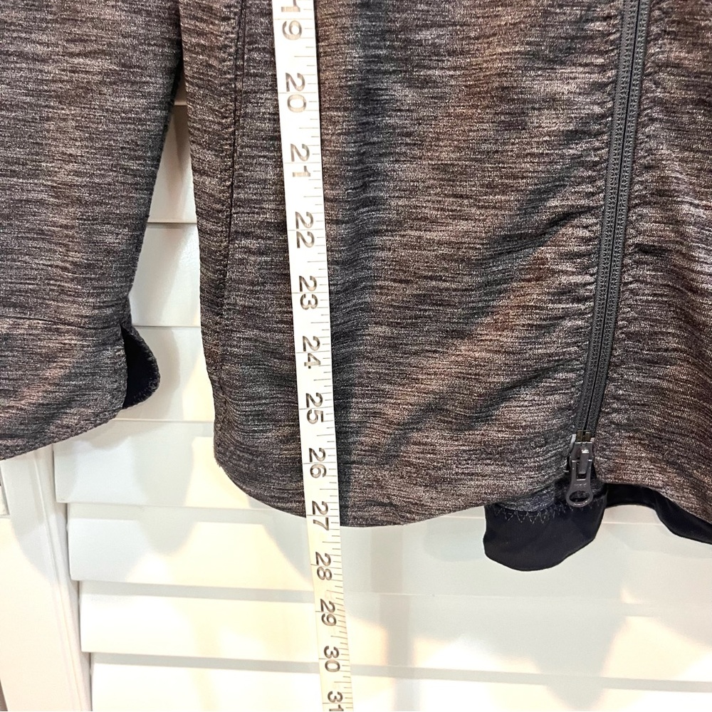 Gaiam Gray Yoga Zip Up Light Jacket - Picture 5 of 7